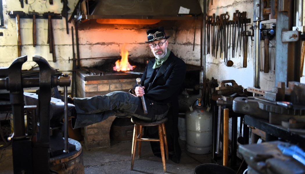 Roland i Stensjöns Smedja