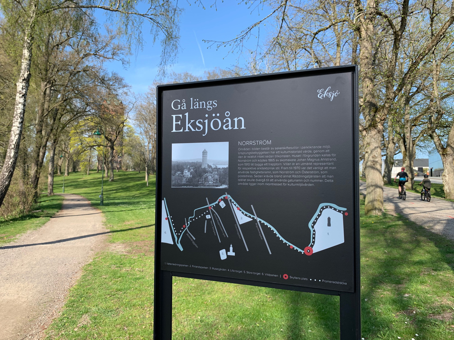 Skylt av eksjöån