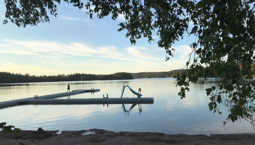 Badplats på kvällen