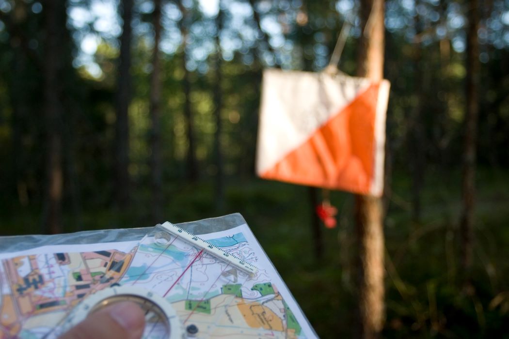 Karta, kompass och orienteringskontroll